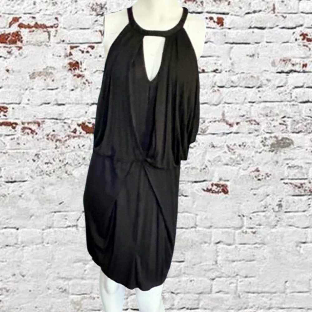 Black Sleeveless Keyhole Dress. Gathered Waist, Open Back. Size Medium Ella Moss